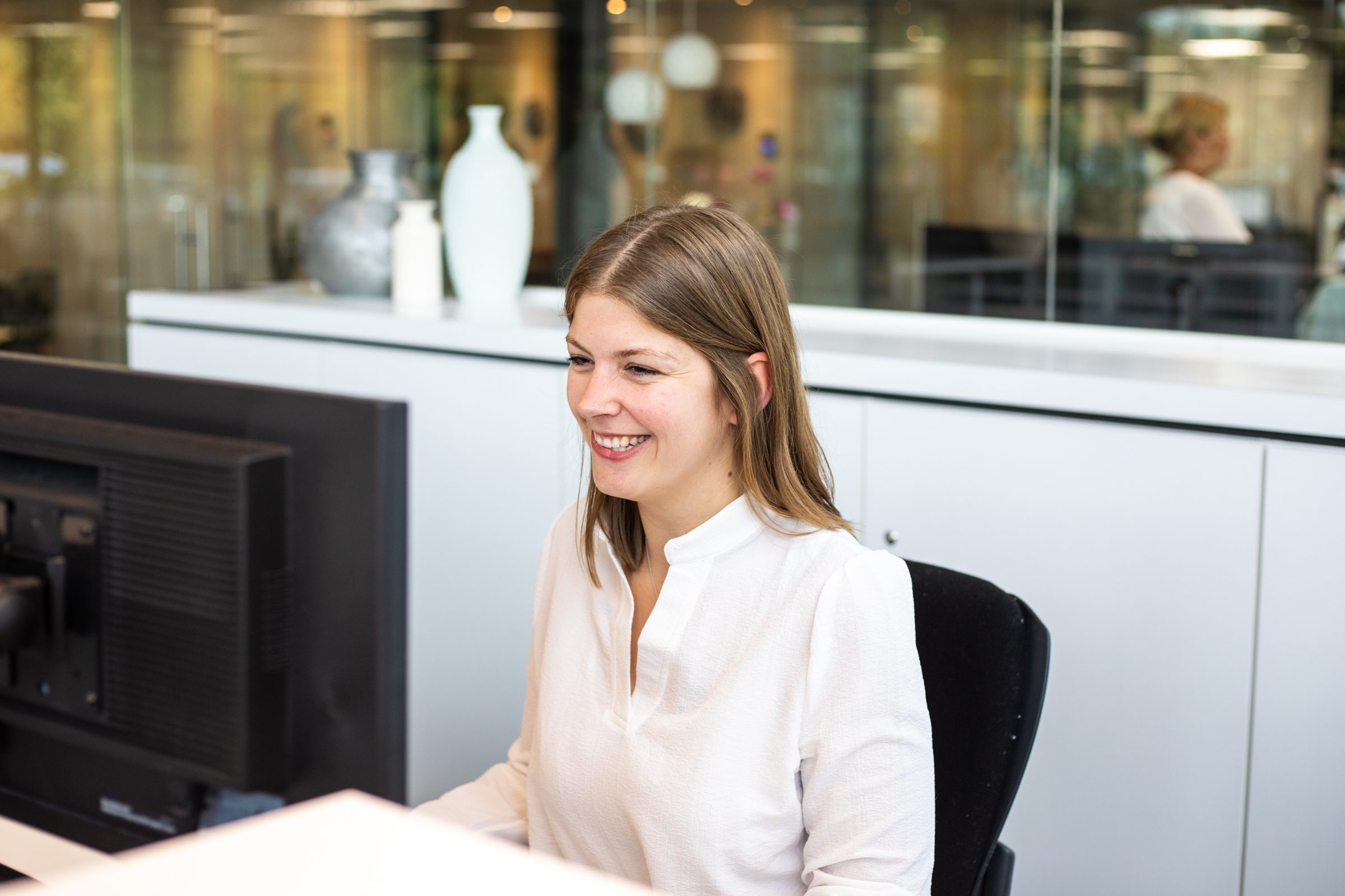 HR medewerker aan het werk bij Emondt